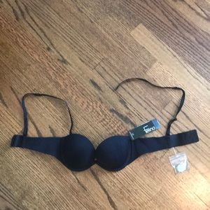 Felina black bra removable straps- 32A NWT